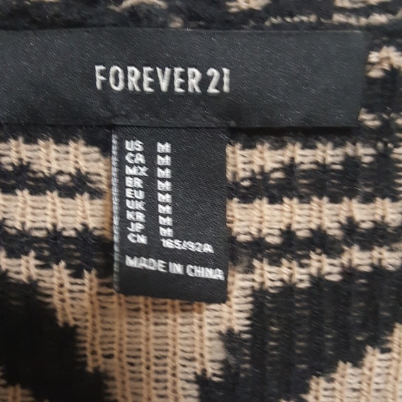 Patterned Flowy Cozy Cardigan - Picture 5 of 6